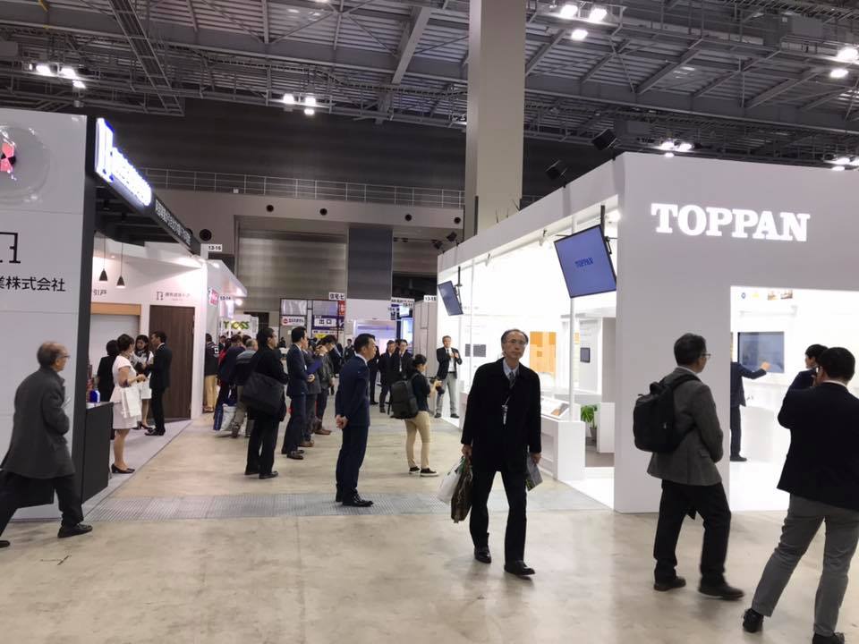 滞留時間が延びた展示会ブースデザインの画像