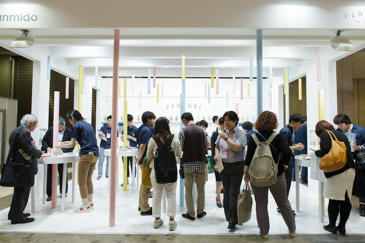 ISOT国際文具紙製品展2015の展示会ブースデザイン装飾