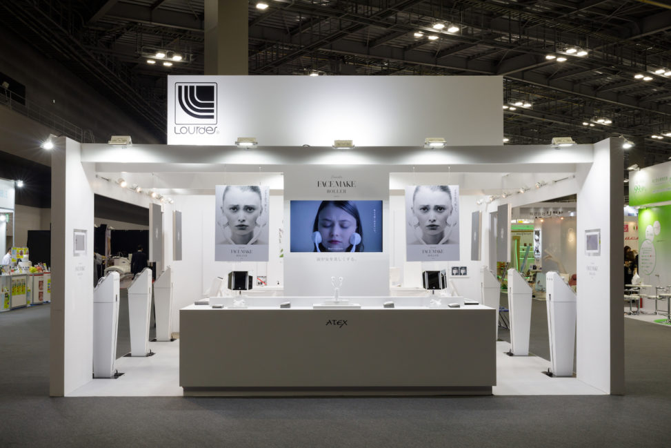 ビューティーワールドジャパン展示会ブースデザイン装飾