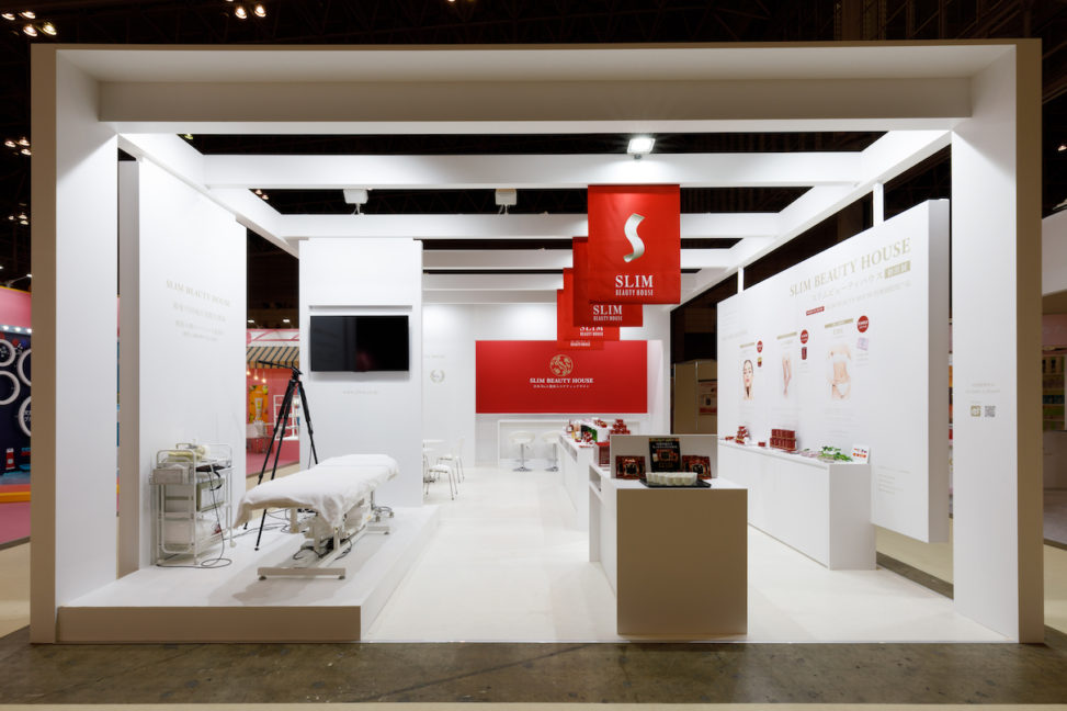 国際化粧品展・展示会ブースデザイン装飾