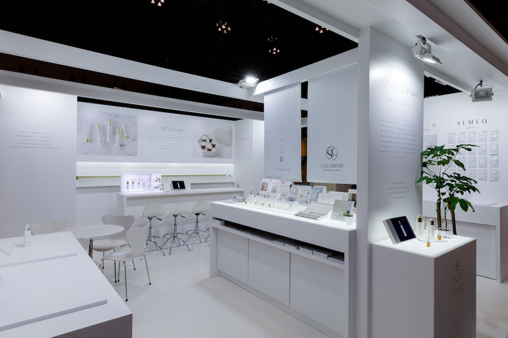 国際化粧品展2020の展示会ブースデザイン装飾