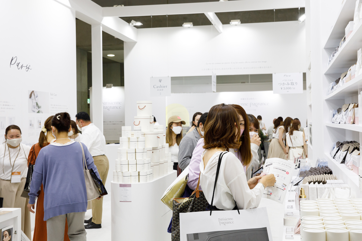 ビューティーワールドジャパン2021の展示会ブースデザイン装飾