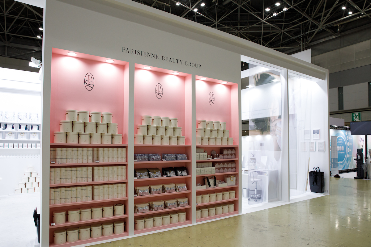 ビューティーワールドジャパン2021の展示会ブースデザイン装飾